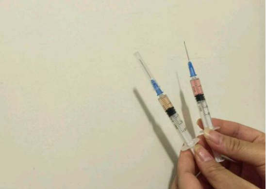 教您辨別英特威疫苗真假方法(圖3) 教您辨別英特威疫苗真假方法(圖3)